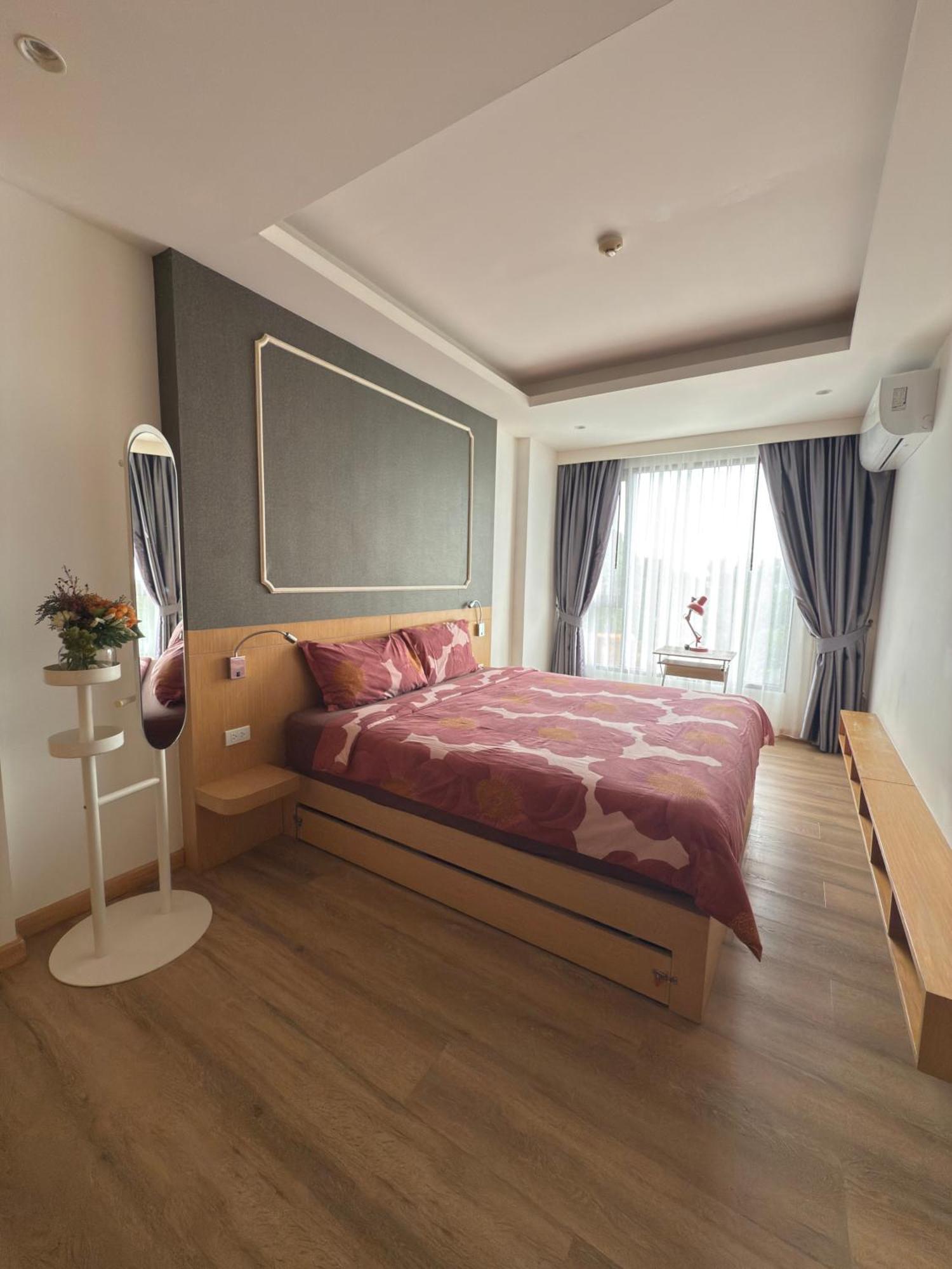 The Aristo-2-905 Apartment *